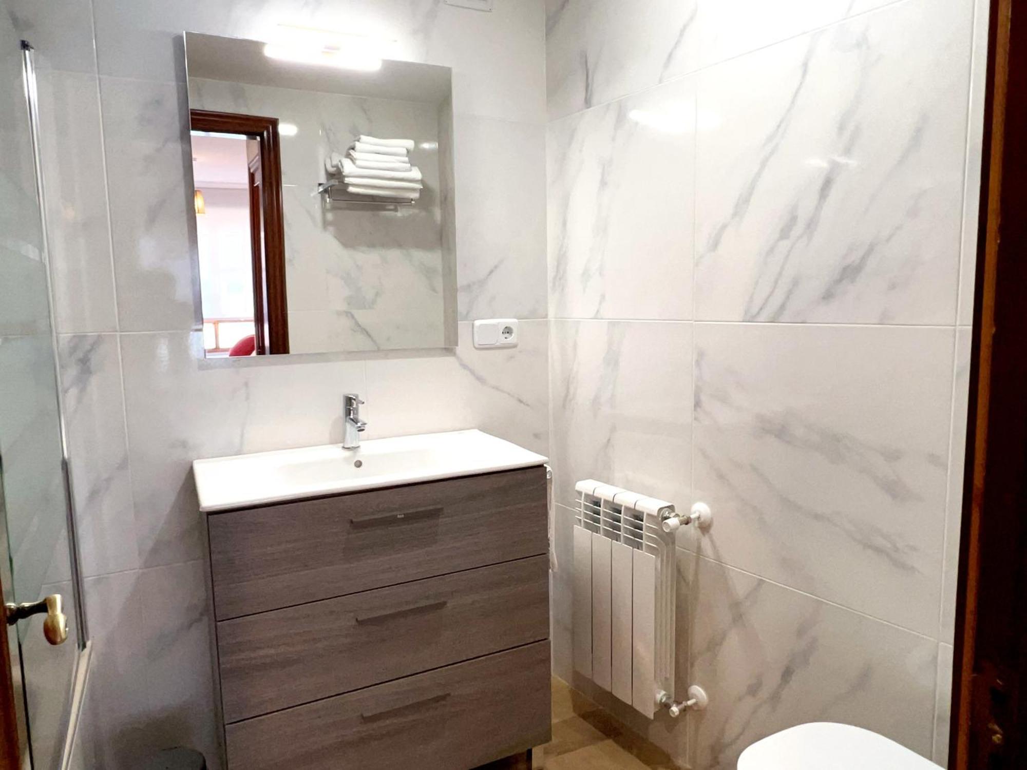 Apartamento Europa CentriC Oviedo Esterno foto