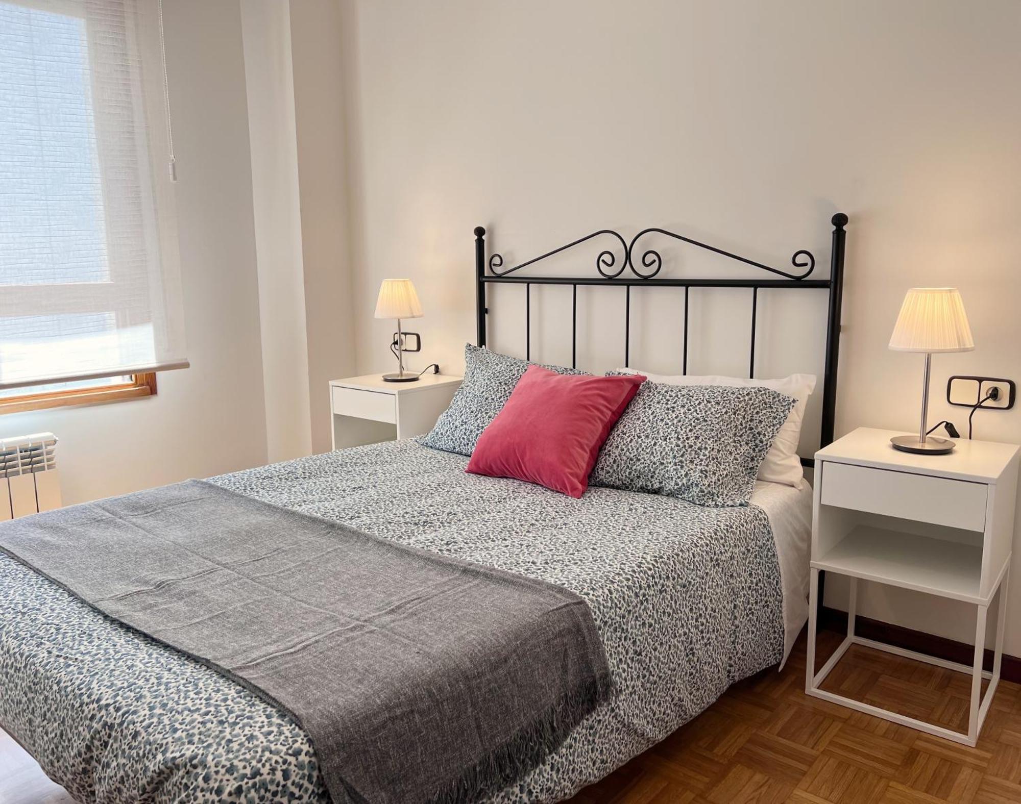 Apartamento Europa CentriC Oviedo Esterno foto